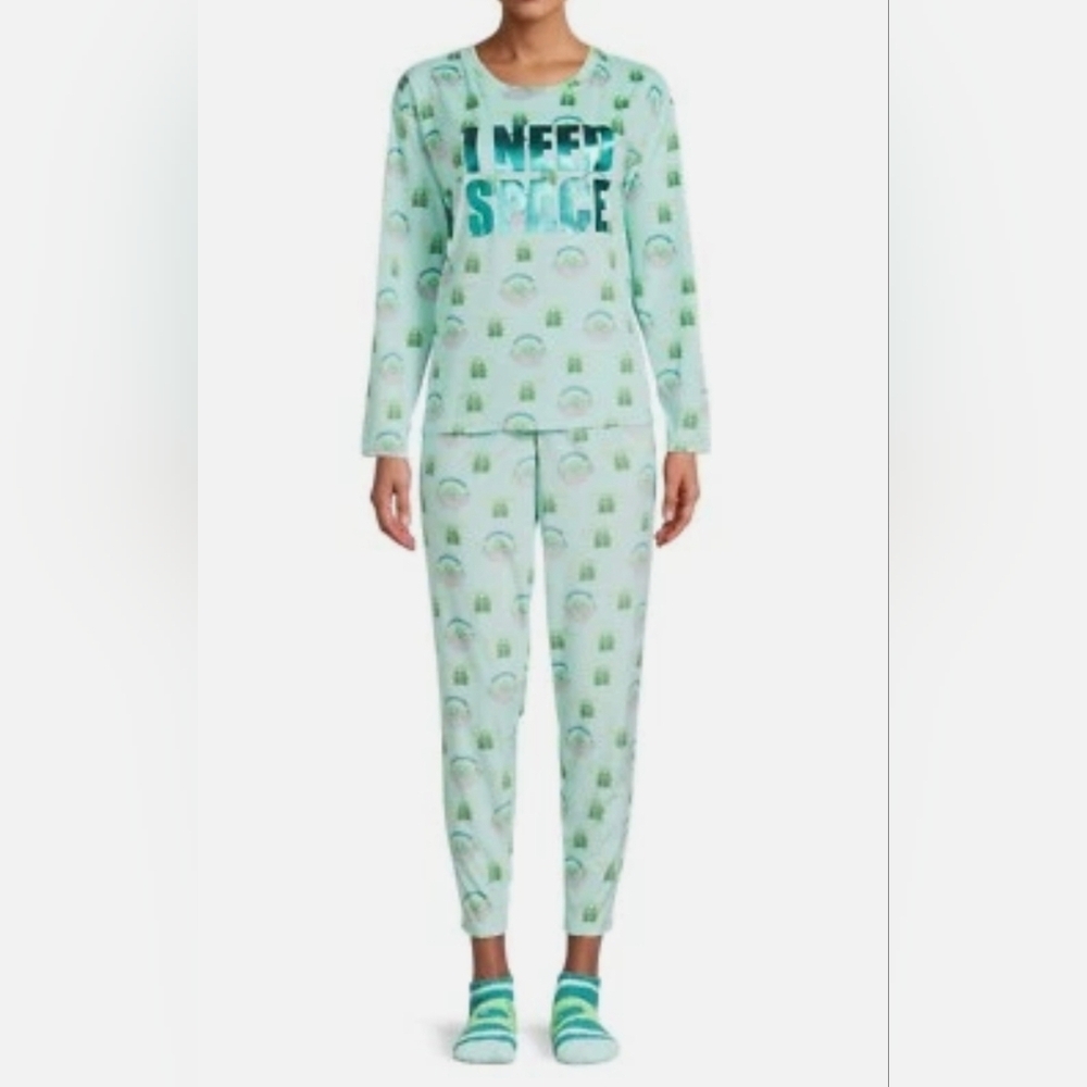 DISNEY STAR WARS XL Need Space" The Child Pajama Set & Socks NWT
